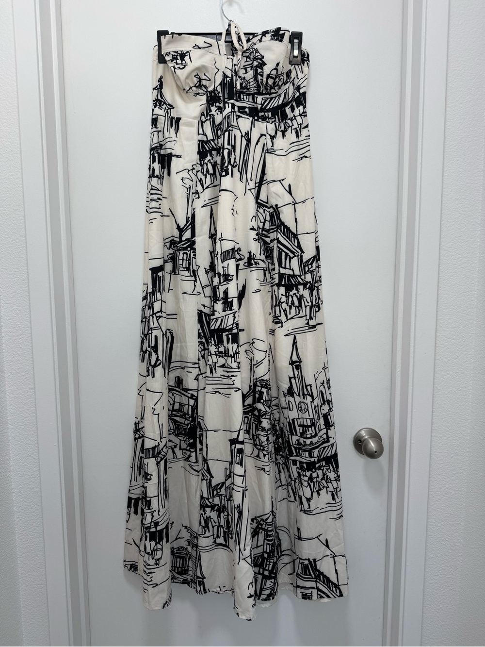 Commense Cream with Black Architectural Print Dress